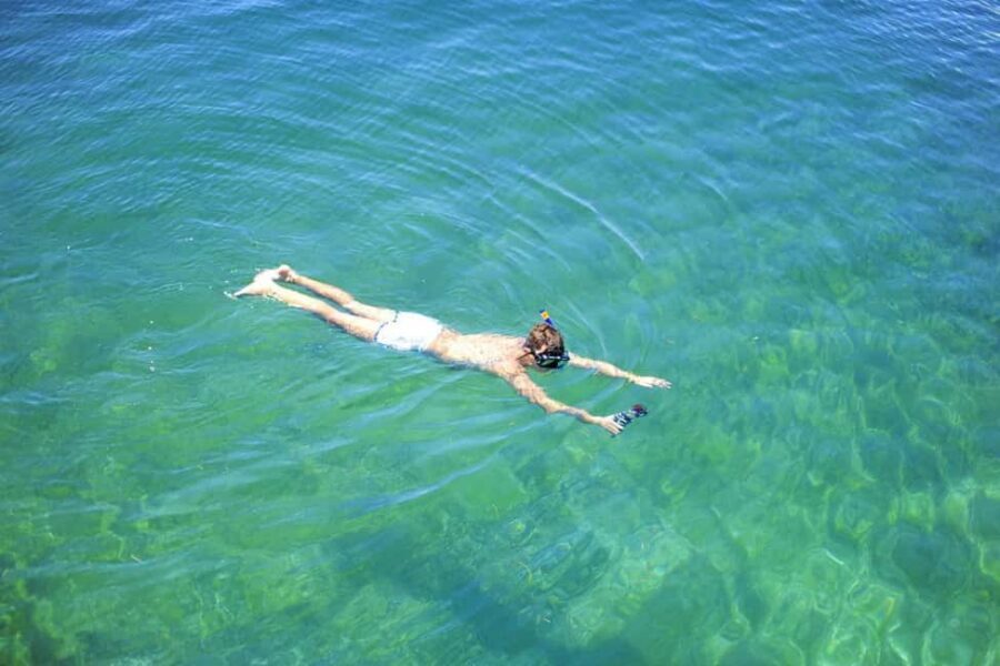 Punta Cana: Isla Catalina Snorkeling Tour with Lunch - Lunch on the beach: Dominican BBQ-style food and included drinks