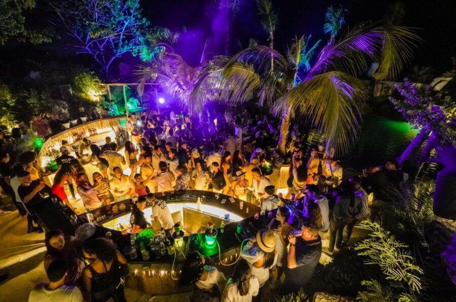 Punta Cana: Maroca Club Open Bar (Entry, Drinks & Transfers) - The night’s flow: what happens from pickup to drop-off