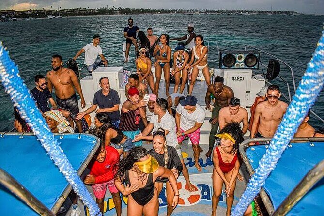Punta Cana: Party Boat + Snorkeling Diving Music Drink Open Bar - Who this party boat + snorkeling trip suits best