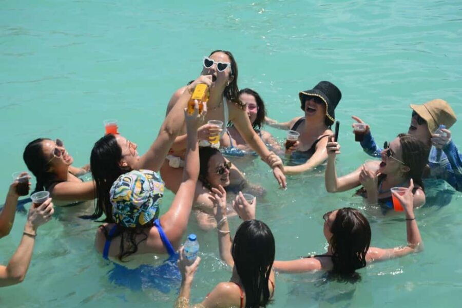 Punta Cana Private Catamaran Cruise, Open Bar & Snorkeling - La Piscina Natural: how to use the 75 minutes best