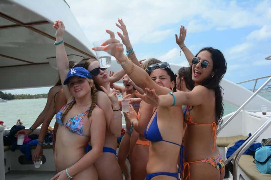 Punta Cana Private Catamaran Cruise, Open Bar & Snorkeling - Open bar and snacks: the onboard value you’ll feel fast