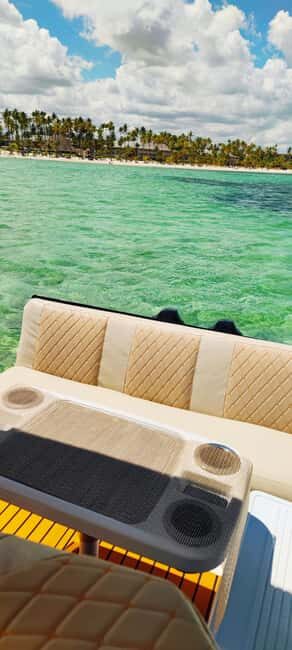 Punta Cana : Private yacht Snorkeling, Lagoon and Wild Beach - The natural pool with waist-deep water and music