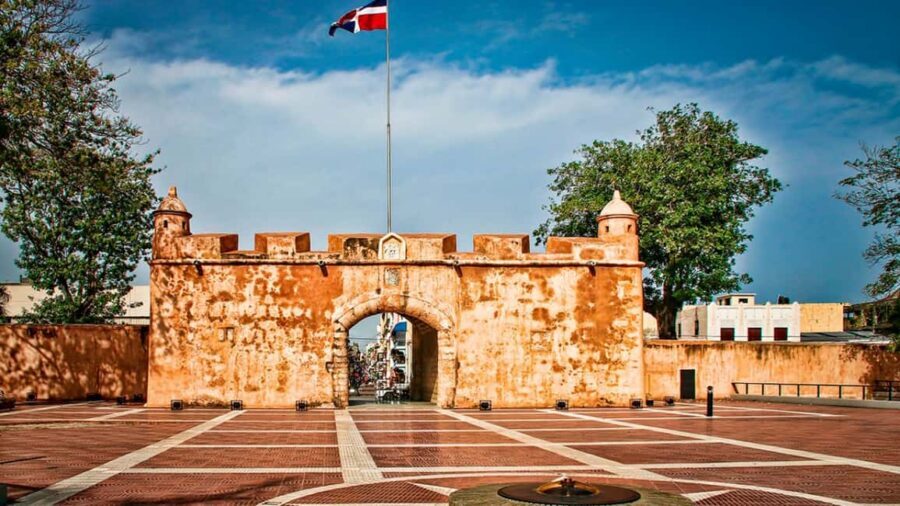 Punta Cana: Santo Domingo - Cultural History - Dominican amber and the Museum of Dominican Amber: learning by objects