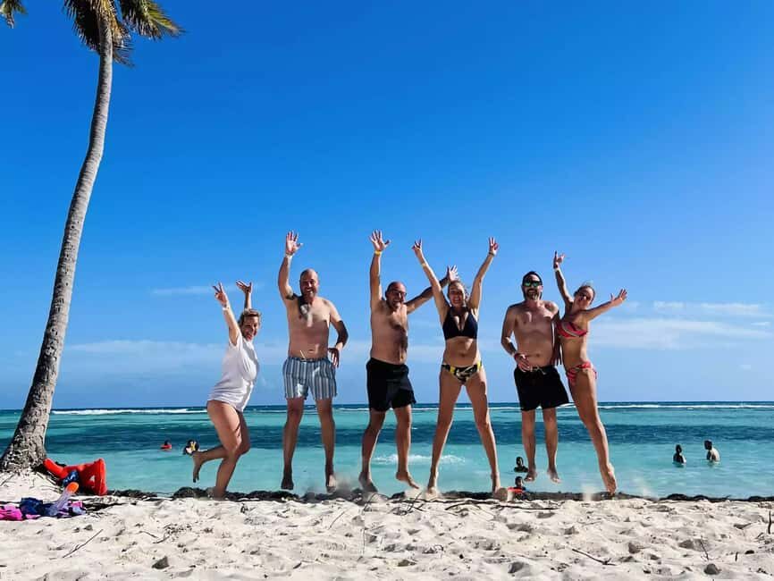 Punta Cana: Saona Island Day Trip with Blue Lagoon & Lunch - Hotel pickup in Bávaro or Punta Cana: plan for water-time first