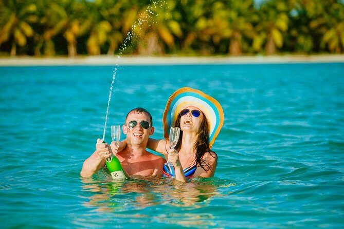 Punta Cana: Saona Island Food And Drink Catamaran Hotel Pickup - Key Highlights You’ll Care About