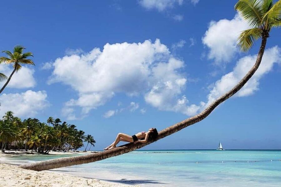 Punta Cana: Saona Island Full-Day Group Tour - Mano Juan first: breakfast and a real turtle conservation stop