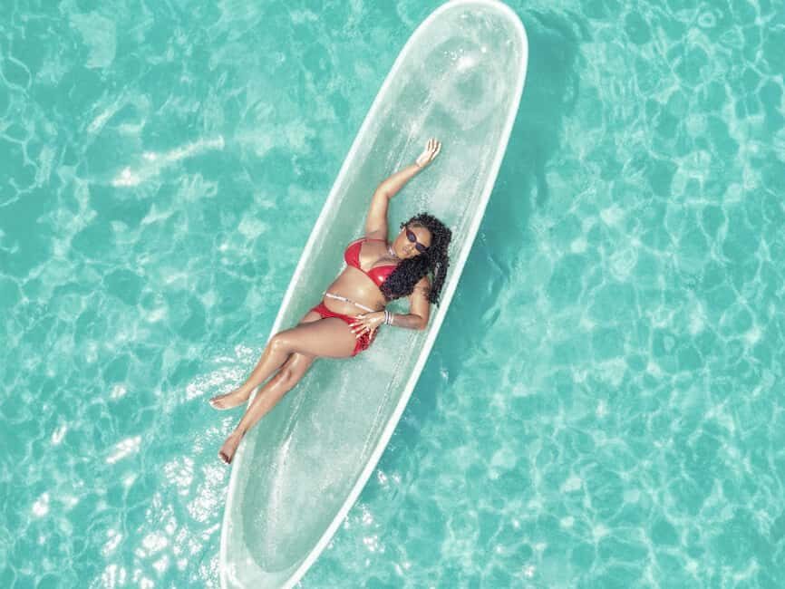 Punta Cana: Single Clear Kayak Photoshoot - The clear kayak moment: why the assistants matter