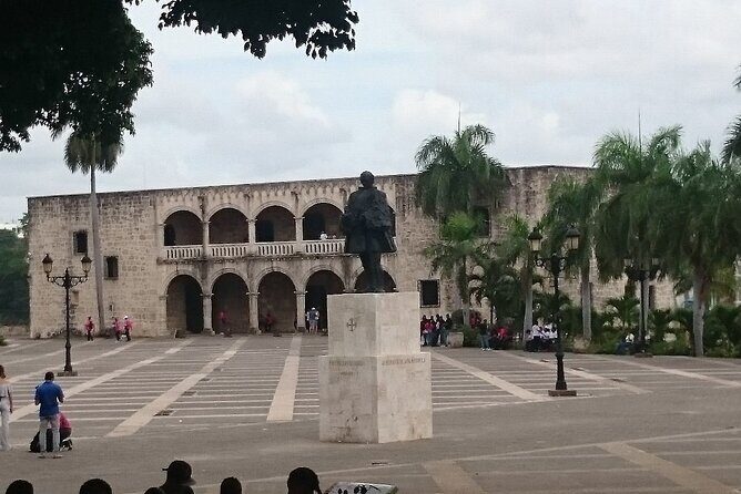 Punta Cana to Santo Domingo PRIVATE/Shared Tour, Colonial Area - Private vs Shared: Choose the Right Style for Your Group