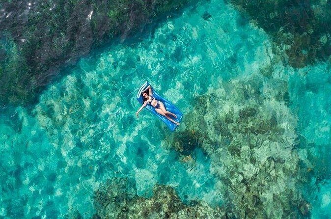 Reef Explorer Half Day Trip - Stop 1 at Bávaro Beach: snorkeling with stingrays and reef gear handling