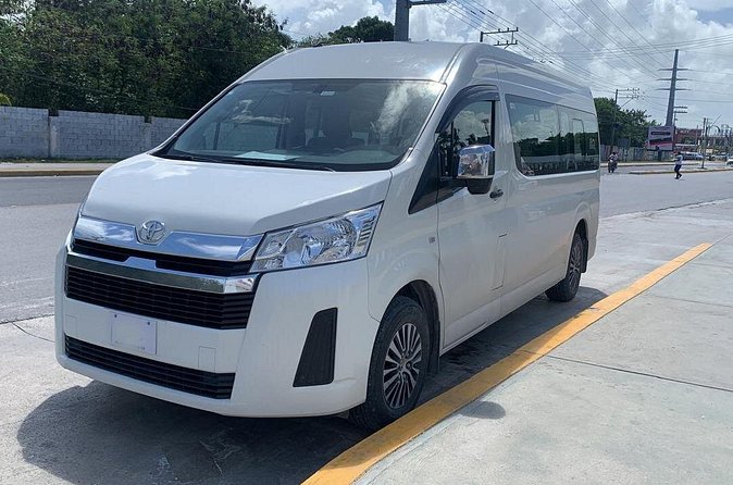 Reliable Private Transfer in Punta Cana - Where the Driver Finds You: Signs, Lobbies, and Simple Meeting Points