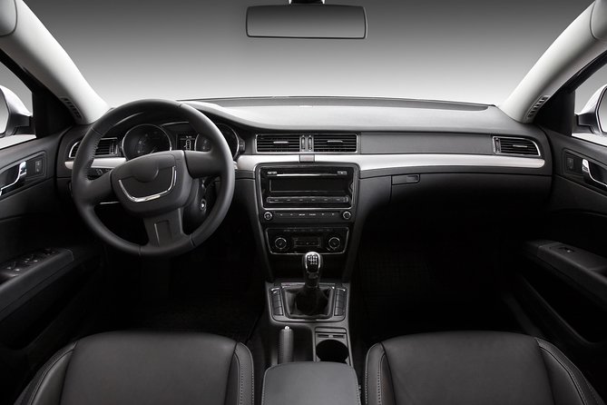 Roundtrip Private Transfer from Santo Domingo Airport (SDQ) - Return Pickup and Flight Tracking: The Part People Forget