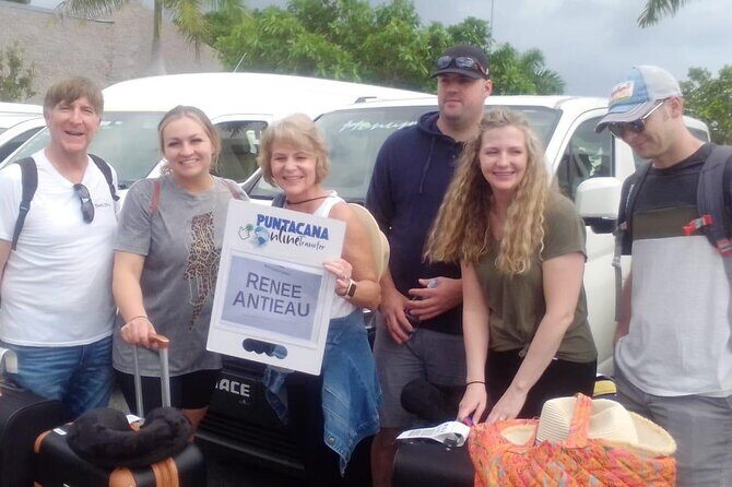 RoundTrip private transfers from punta cana to uvero alto área - Little Comforts: Drinks, Luggage Help, and a Smoother First Hour