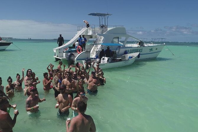Sabina del Mar Party Boat VIP - The Natural Ocean Pool and Floating Bar: Why This Stop Is the Star