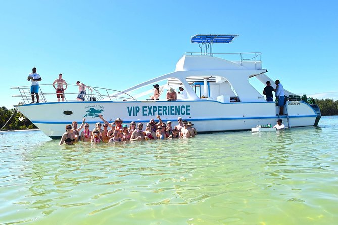 Sabina del Mar Party Boat VIP - Getting There: Pickup, Meeting Point, and Time to Plan For