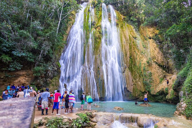 Samana: Bacardi Island and El Limon Waterfall - El Limon waterfall: what the horseback ride adds to the day