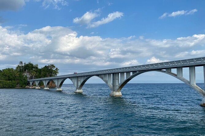 Samana from Punta Cana - Full Day - Cayo Levantado (Bacardi Island): your beach reset on a small island