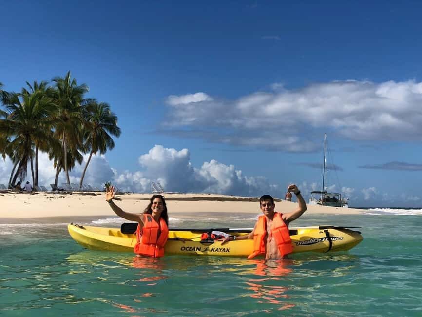 Samaná: Whale, Cayo Levantado, & Kayak in Samaná Bay Tour - The Puentes de Samaná bridges: your photo stop with a story behind it