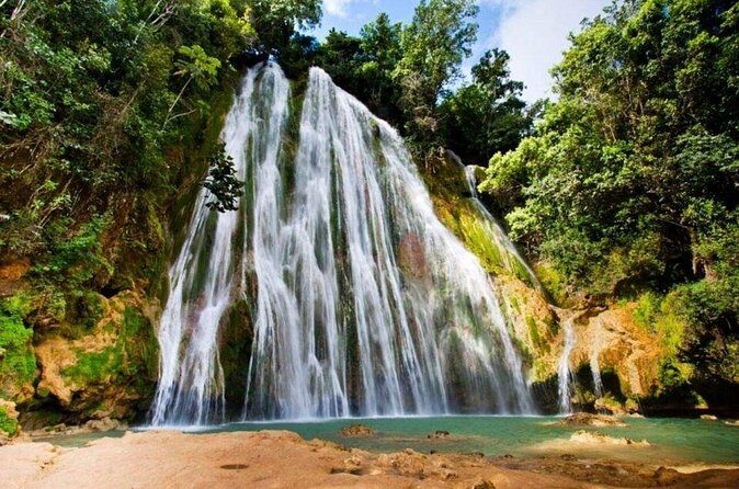 Samana+Baracardi Island Tour And Lemon Jump From PUJ - Bacardi Island: lunch, beach time, and the swim payoff