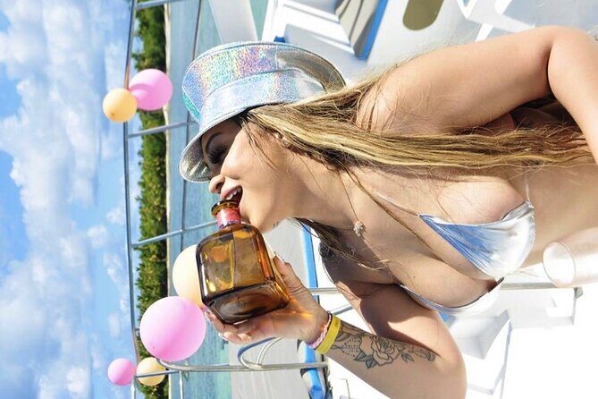 Sand-Bar Punta Cana Party Boat unlimited drinks, snorkeling Vibes - Beach stop and the sandbar swim: the main photo moment