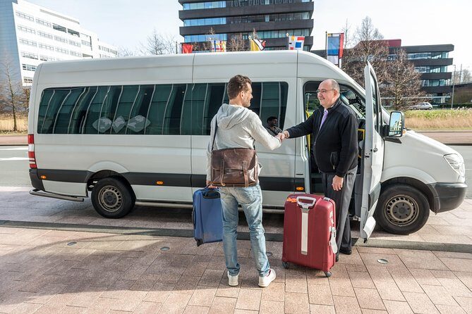 Santo Domingo Airport (SDQ) Round Trip Transfer to/from Santo Domingo Hotels - The ride to your Santo Domingo hotel: what “about an hour” means