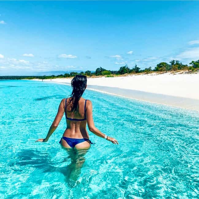 Santo Domingo: Bahía de las Aguilas Beach Paradise - From Santo Domingo to Pedernales: where the day actually starts