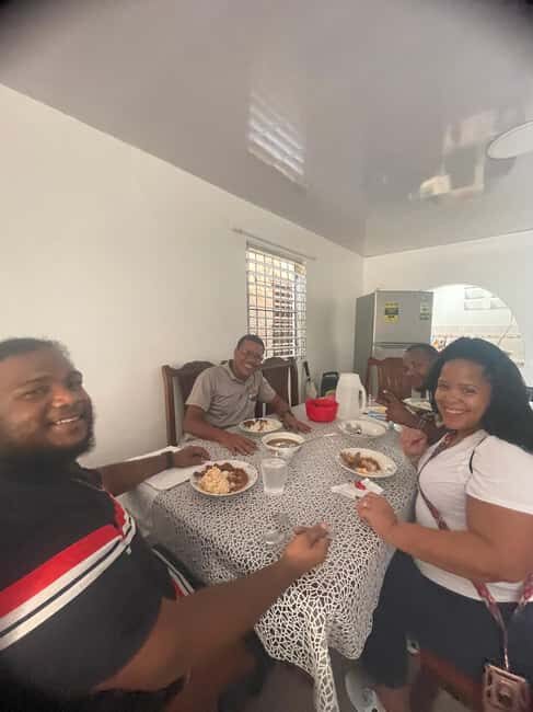 Santo Domingo: City Life Food & Transportation Tour - Market Time: Patties, Ice Cream, and the Small Shops That Matter