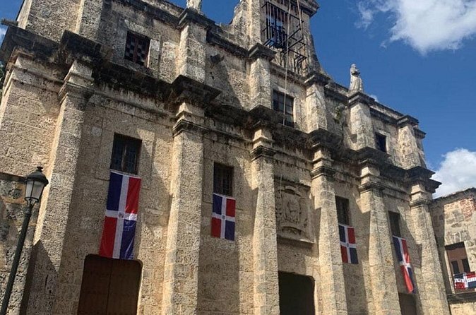 Santo Domingo City Tour from Punta Cana Full-Day - Museo de las Casas Reales: where palace life meets 16th-century walls