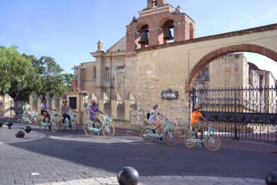 Santo Domingo: Colonial Zone Bike Tour - The first ride to Dominicos Convent ruins and Parque Duarte