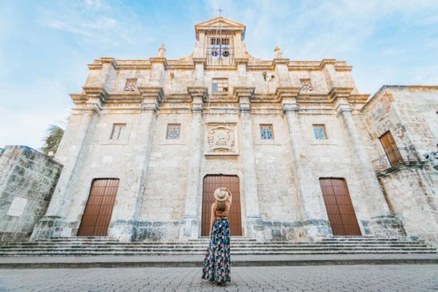 Santo Domingo Colonial Zone City Tour - 3 Eyes Lakes: underground caves and a welcome break from the streets