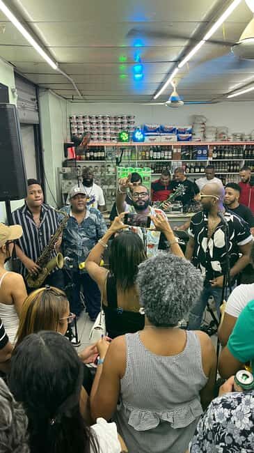 Santo Domingo: Nightlife, Rhythm, Culture Tour with Locals - Zona Colonial bar hopping around 9 PM: multiple vibes in one plan