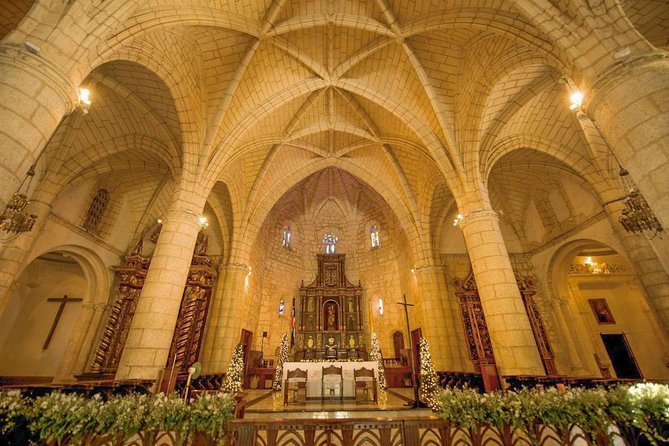 Santo Domingo Tour From Punta Cana - Zona Colonial, Los Tres Ojos - Buffet lunch and the gift shop reality check