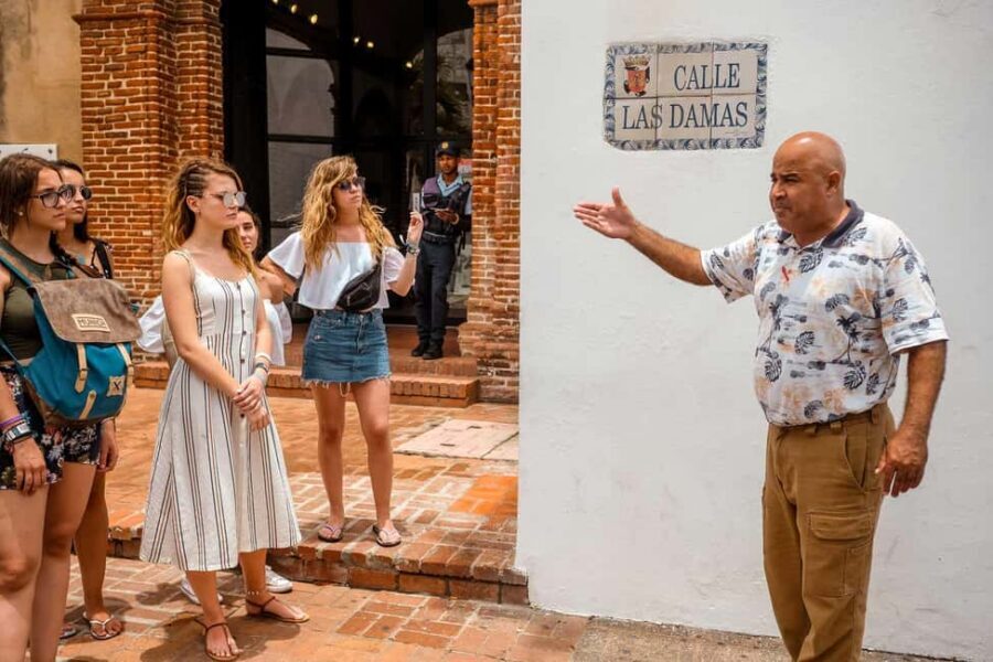 Santo Domingo Tour with caves from Punta Cana - Lunch, Mamajuana Tastings, Tobacco, and Rum: the Local Culture Piece