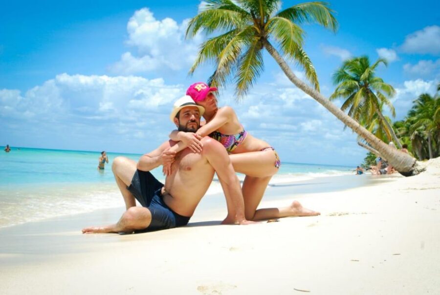 SAONA ISLAND: Catamaran Boat with Open Bar, Lunch and More.. - The Tipping Factor: Service, but Also the Tip Push