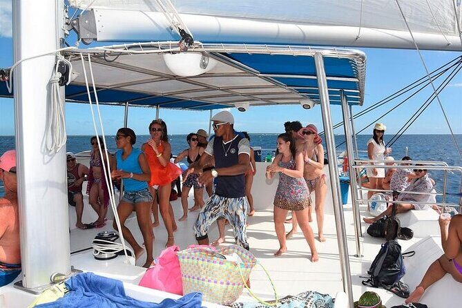 Saona Island from Punta Cana with Transportation and Lunch Included - Saona Island Beach Time: Unspoiled Views and Typical Dominican Lunch