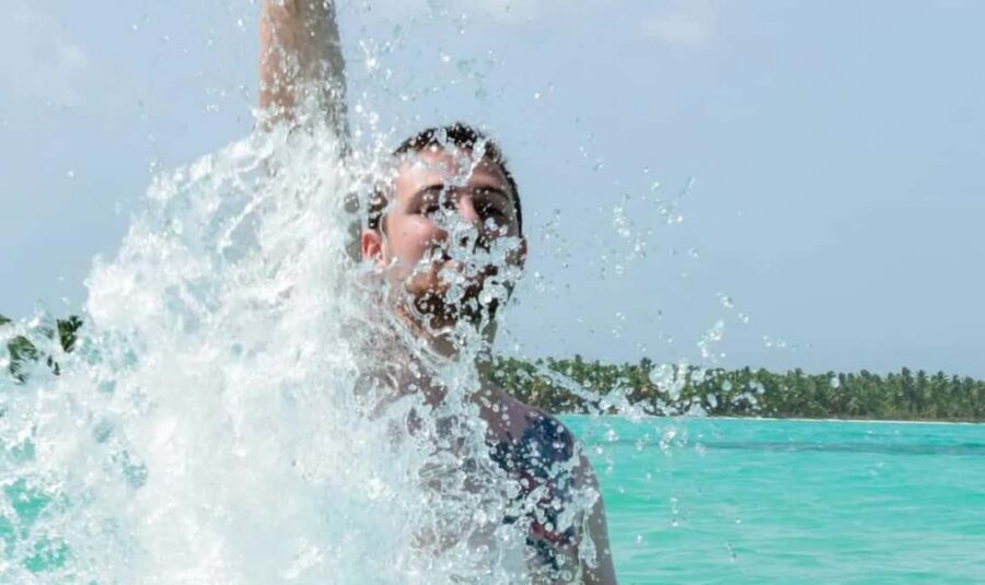 Saona Island From Santo Domingo With Catamaran, Food & Drink - Key Points That Matter Before You Go