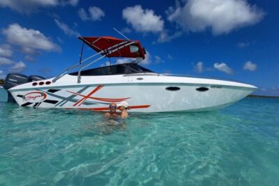 Saona island - Private Tour with a Luxury Speed Boat - Inside the boat: small-group comfort without feeling cramped