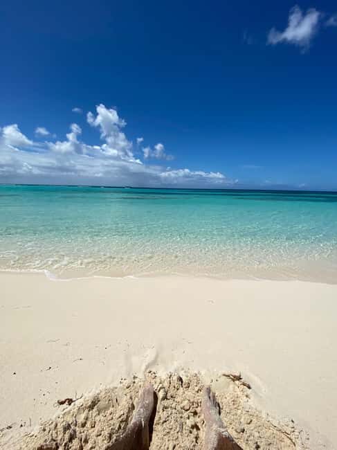 Saona Island VIP: 4 Beaches , Mano Juan & Canto de la Playa - Getting back: speedboat ride and the return coach
