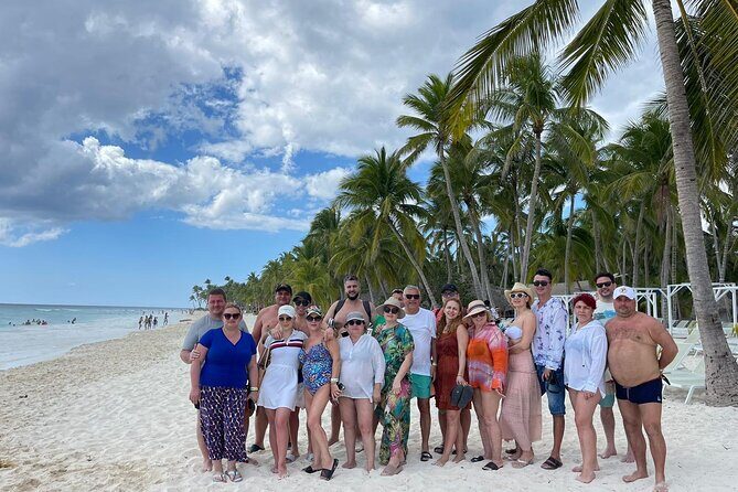 Saona Relax Tour - Saona Island time at the private beach club (Playatao)
