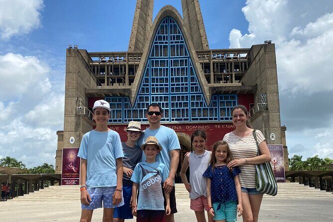 Shared Half-Day Tour in Punta Cana with Local Guide - Getting picked up, staying comfortable, and dealing with the fine print