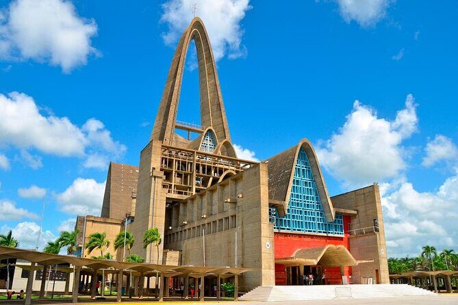 Small Group: Half Day Punta Cana Cultural Tour - Higüey Basilica and the Dominican Market: Faith and Farming in the Same Breath