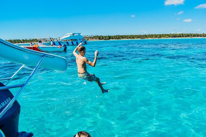 Small Group Snorkeling Cruise with Open Bar and Light Snacks - Key Highlights That Matter