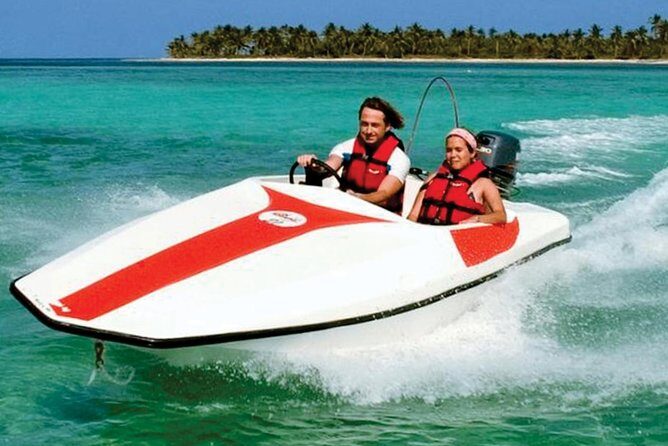 Speed Boat in Punta Cana - Why driving a Punta Cana speedboat feels different