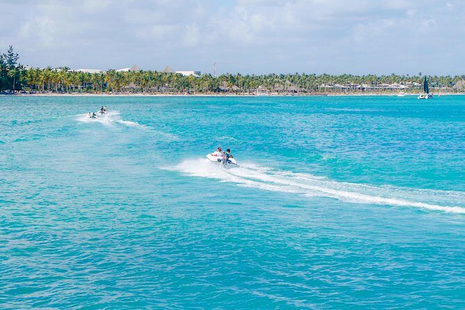 Speed Boat in Punta Cana - The real deal on the “natural pool” and the party area