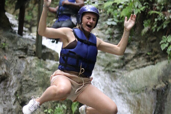 Taino bay / Amber cove Short Excursions Waterfall Puerto plata - Fruit plantation time: a small detour that adds local flavor