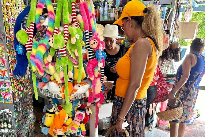 Tour of Souvenirs, Shopping in Punta Cana with Transportation Included - The Reality of One-Store Shopping: Time-Saver or Letdown?