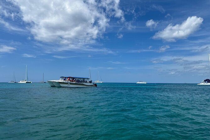 Tour to Saona Island with Lunch and Transportation - Morning pickup and the Bayahibe setup