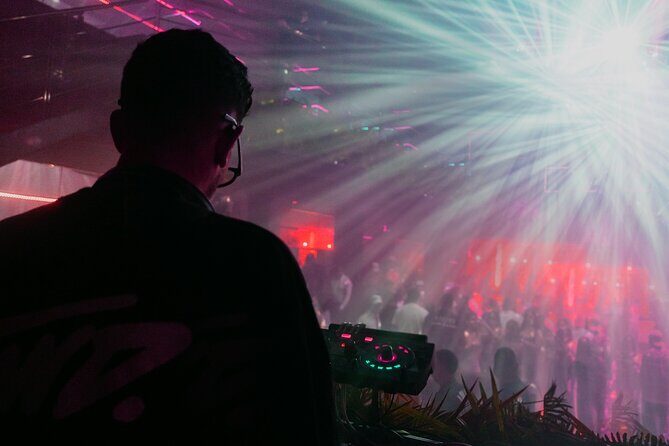 Tropicalia Disco – Party Night – Nightclub - Transport from Cabeza de Toro: big savings, but watch your pickup area