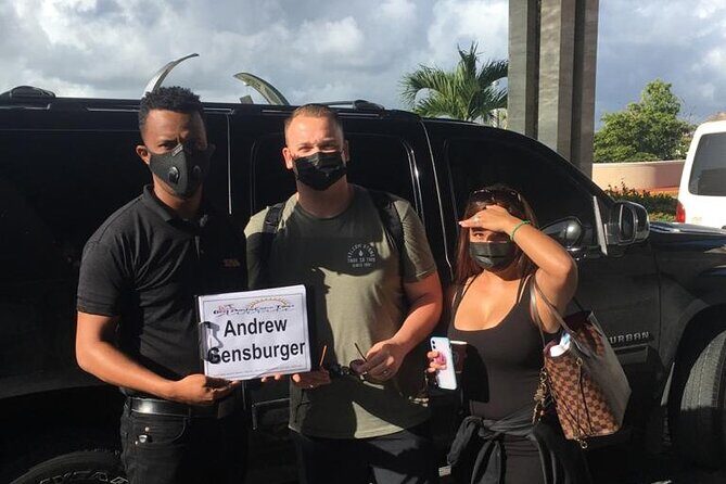 VIP Luxury Service Airport PUJ to Hotels in Dominican Republic. - Price and Value for a Party of Up to Five