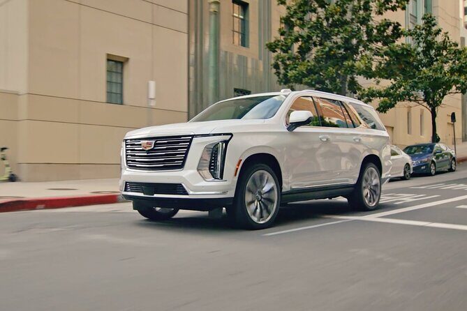 VIP Transfers in Luxury SUVs - Punta Cana - On the road: chilled water, A/C, and the comfort details that matter