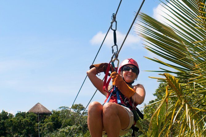 Zipline Adventure in El Limón - The Juana Vicente Setup: Orientation, Helmet Fit, and the First Walk